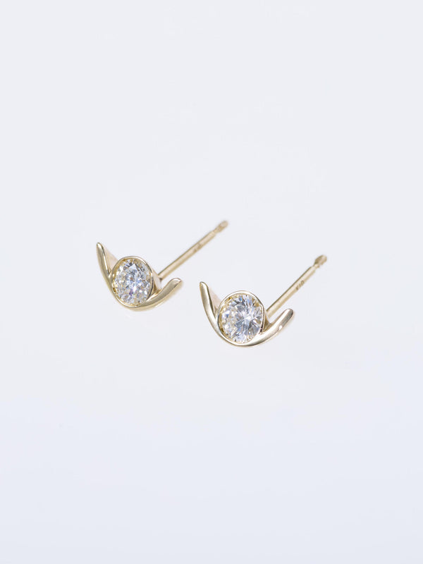 Soil K10YG DIAMOND PIERCED EARRINGS