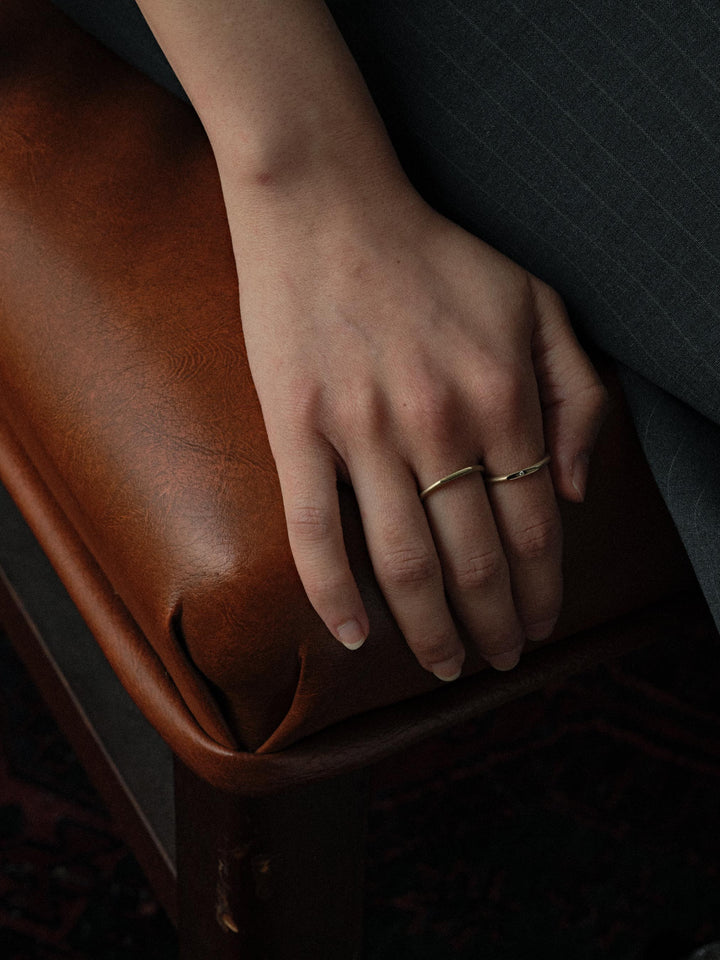 ENEY サーフェス K10YG マットスリムリング サーフェス K10YG メレダイヤモンド マット仕上げ スリムリング