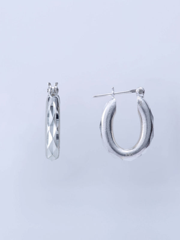 ANTWERP DESIGN CUT PIERCED EARRING