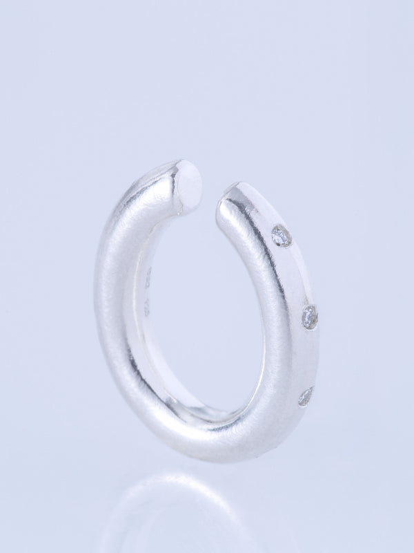 ANTWERP DIAMOND EAR CUFF